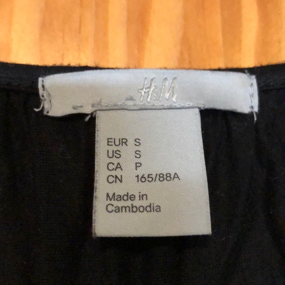 H&M Top - Picture 3 of 3